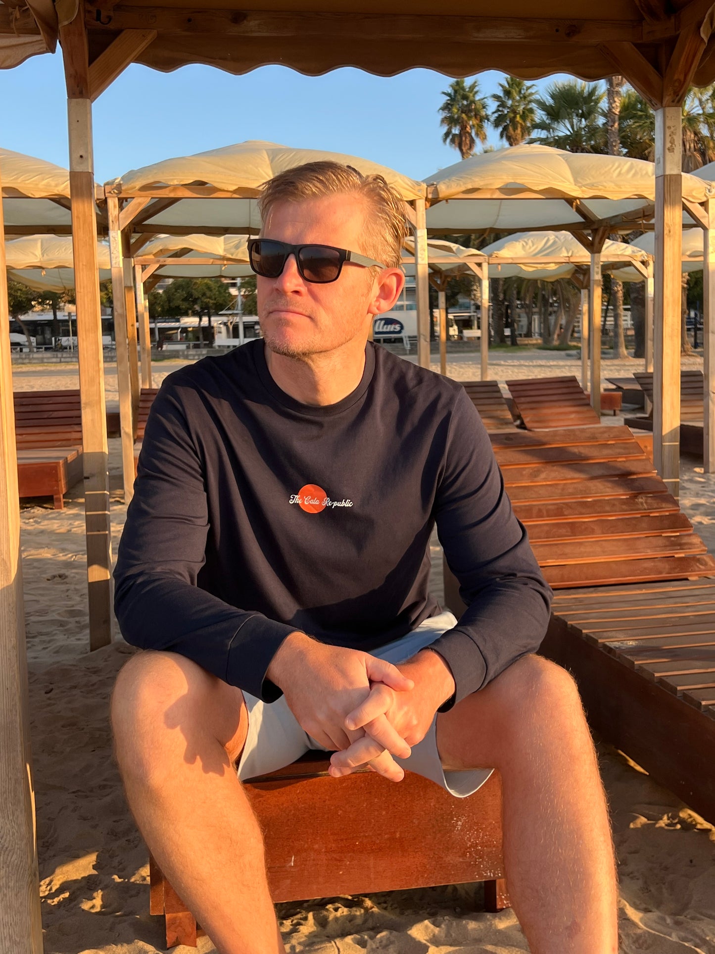 Chasing Horizons Tee